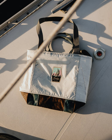 #color_sailcloth